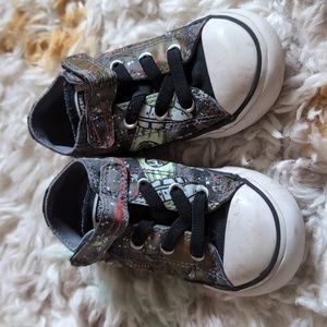 Kids converse dinosaur shoes